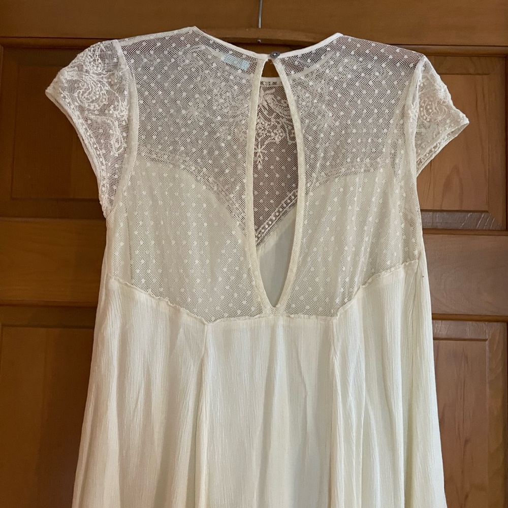 Kimchi Blue Lace Dress - Picture 2 of 3